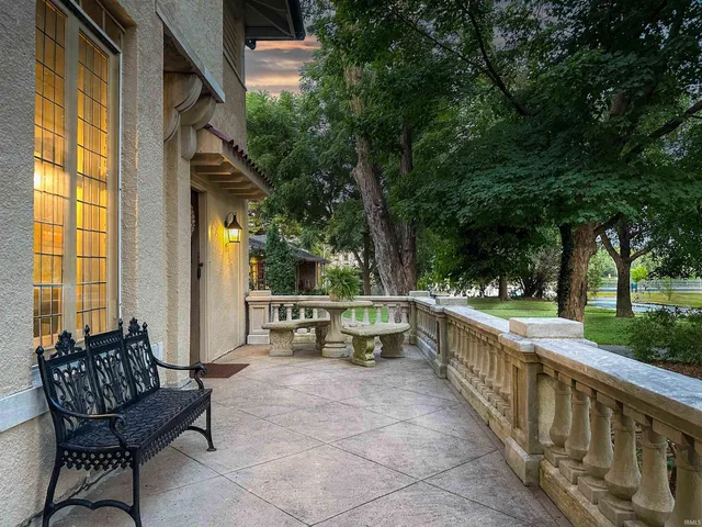 $825,000 | 808 Sunset Avenue, Evansville, IN 47713