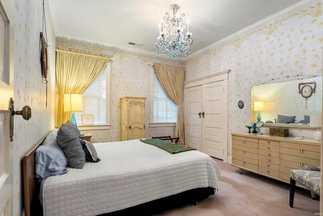 $825,000 | 808 Sunset Avenue, Evansville, IN 47713