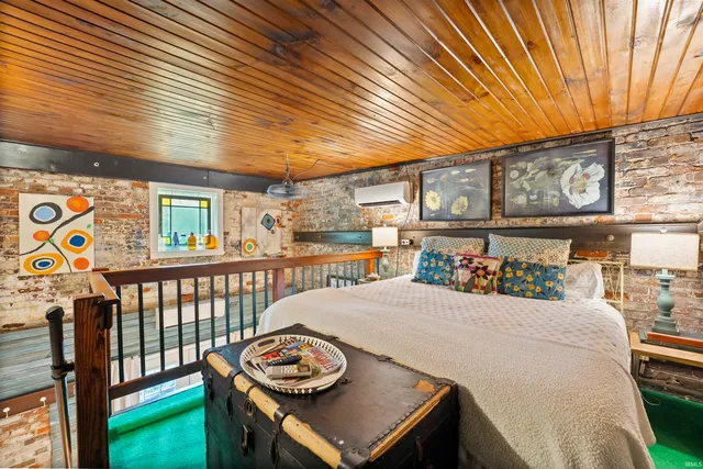 $825,000 | 808 Sunset Avenue, Evansville, IN 47713