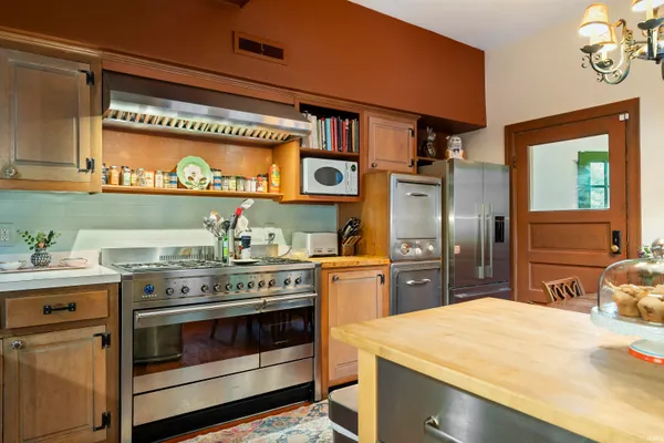 $800,000 | 808 Sunset Avenue, Evansville, IN 47713