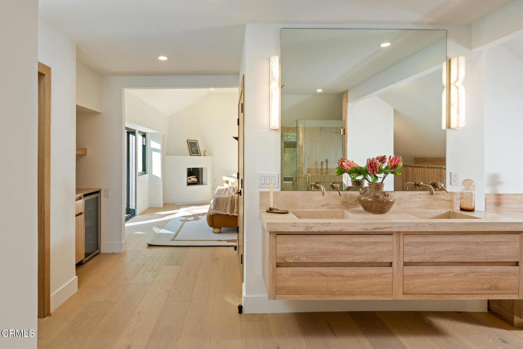 9617 Oak Pass Road Beverly Hills, CA 90210 - Photo 35 of 75 9617OakPassRoad-mls-41