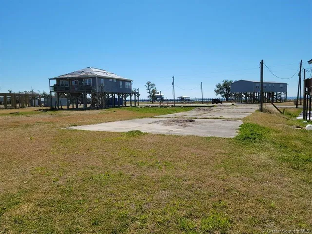 $130,000 | 3664 Lakeview Drive, Lake Charles, LA 70605