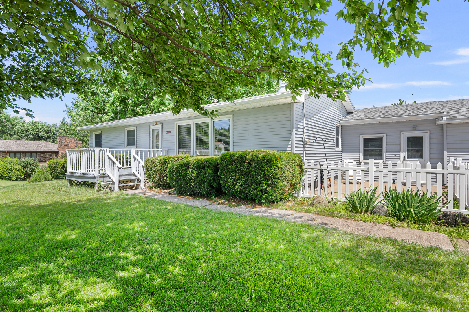 507 Main Street Reynolds, IL 61279 - Photo 4 of 37