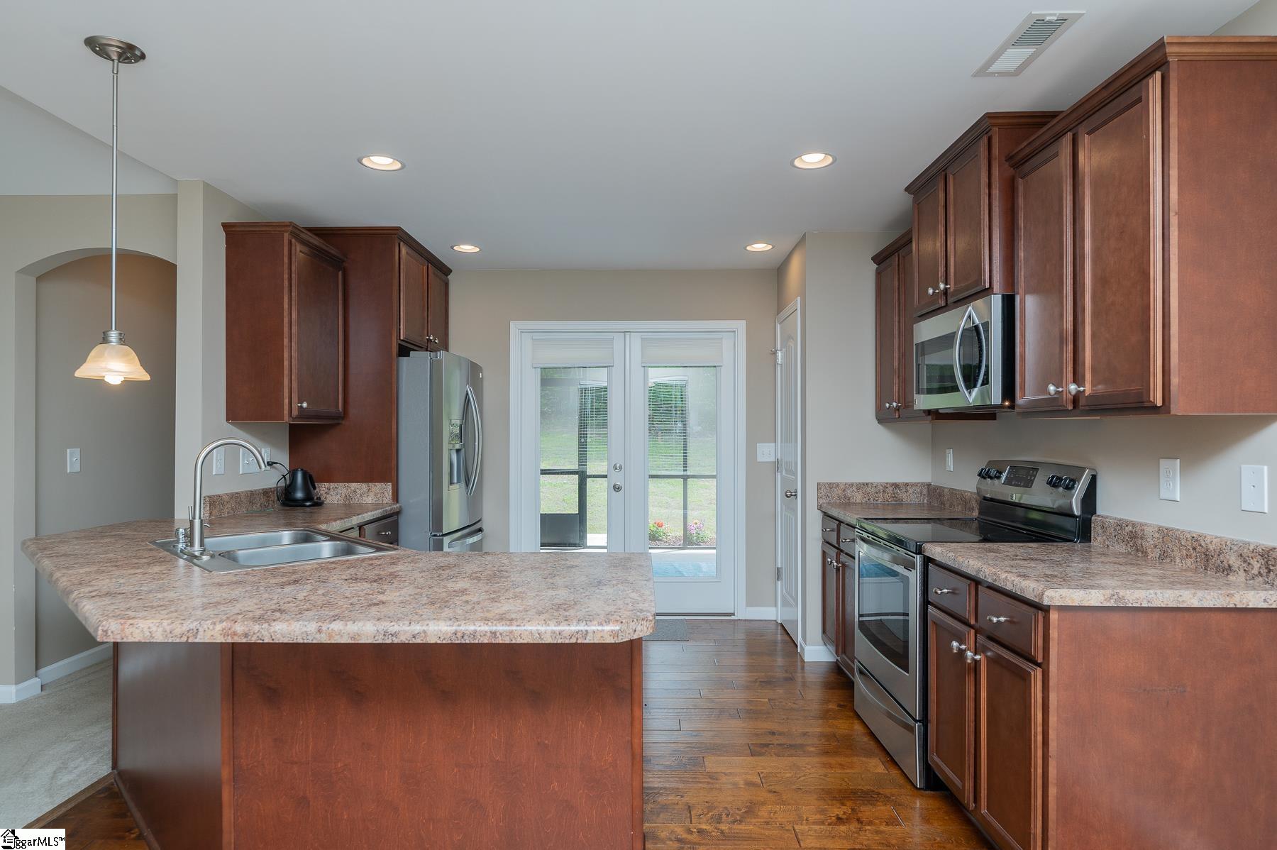 452 Bowers Road Travelers Rest, SC 29690 - Photo 14 of 40