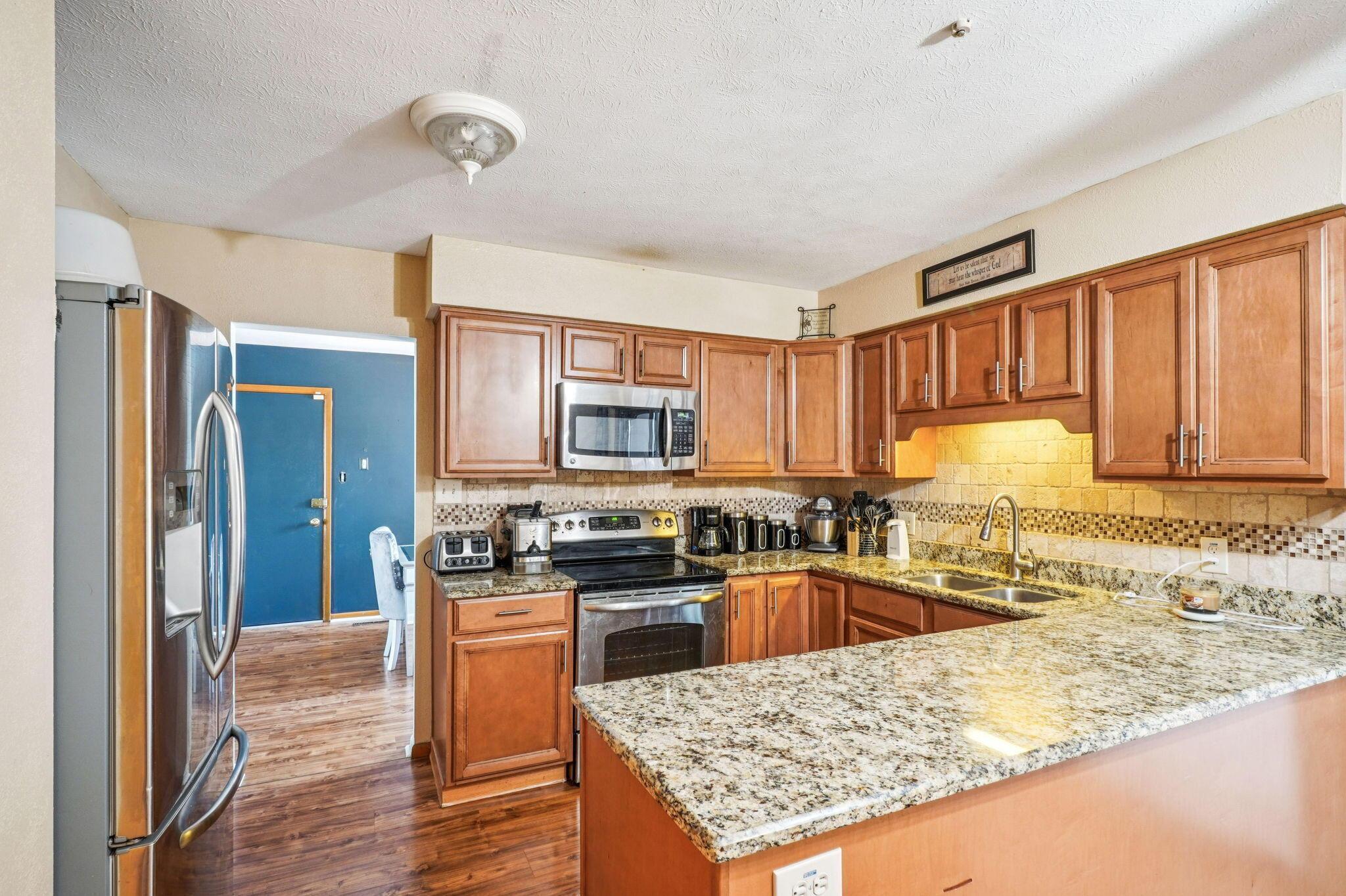 6231 Peach Tree Road Columbus, OH 43213 - Photo 2 of 40 32-web-or-mls-6231-peach-tree-rd