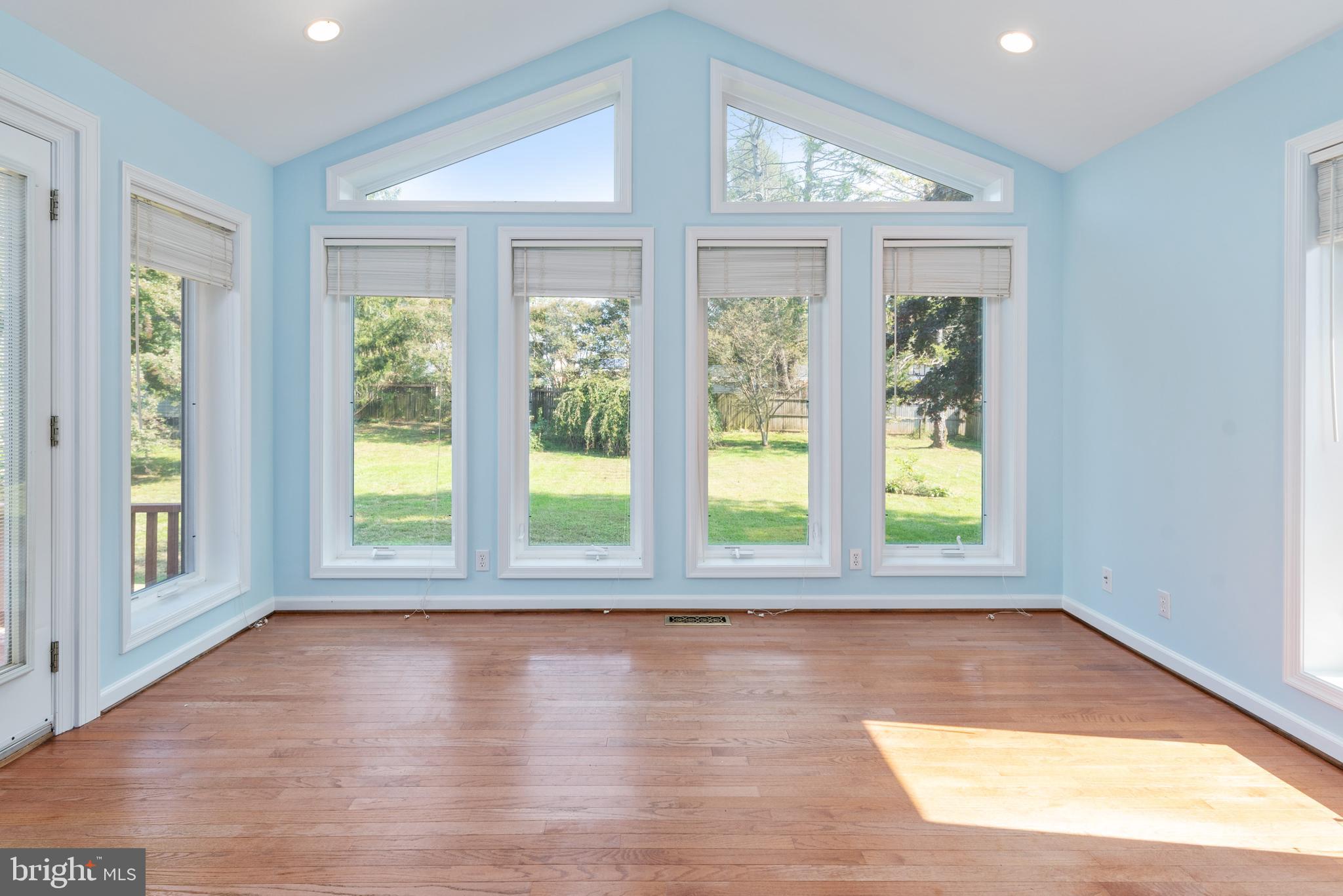 4905 Enterprise Road Bowie, MD 20720 - Photo 7 of 33 Great Sunroom