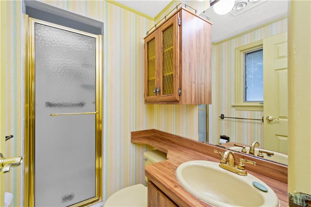 153 North Jamestown Road Coraopolis, PA 15108 - Photo 20 of 25 Gallery Image 20