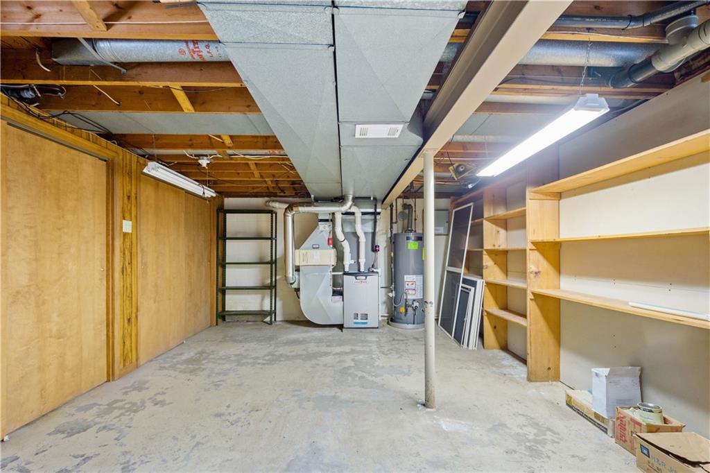 153 North Jamestown Road Coraopolis, PA 15108 - Photo 25 of 25 Gallery Image 25