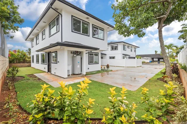 $1,420,000 | 1528 Hooli Circle, Pearl City, HI 96782