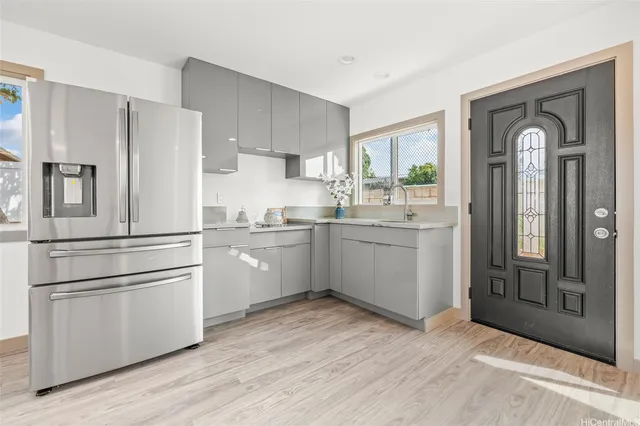 $1,420,000 | 1528 Hooli Circle, Pearl City, HI 96782