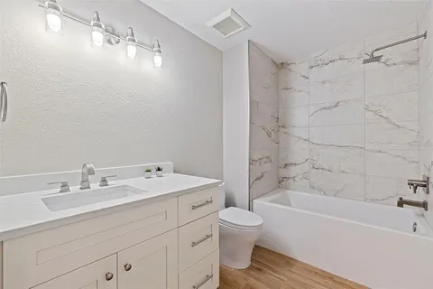 $2,729,000 | 14048 Gulf Boulevard, Unit 201, Madeira Beach, FL 33708