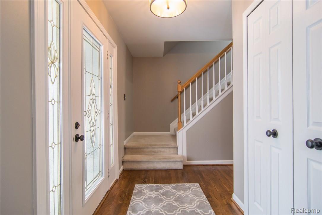 3149 Courtfield Drive Rochester, MI 48309 - Photo 3 of 58 DSC_1313.jpg