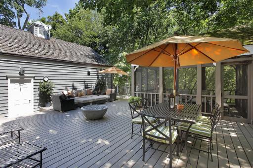 150 Maple Hill Road Glencoe, IL 60022 - Photo 12 of 12 Gallery Image 12