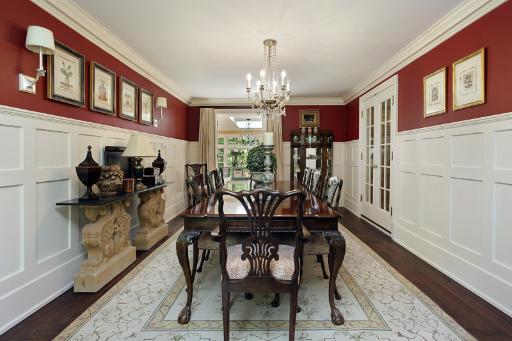 150 Maple Hill Road Glencoe, IL 60022 - Photo 4 of 12 Gallery Image 4