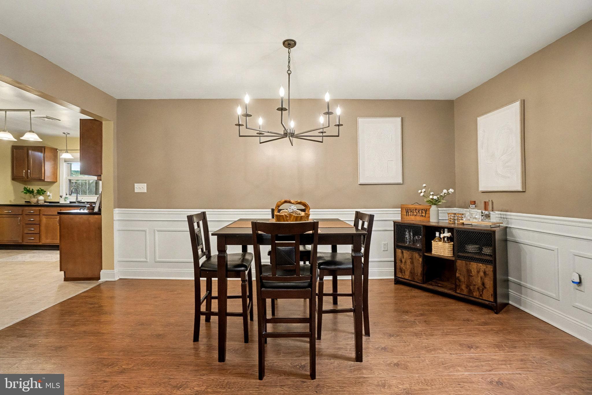 823 Roberts Valley Road Harrisburg, PA 17110 - Photo 11 of 32 dining room