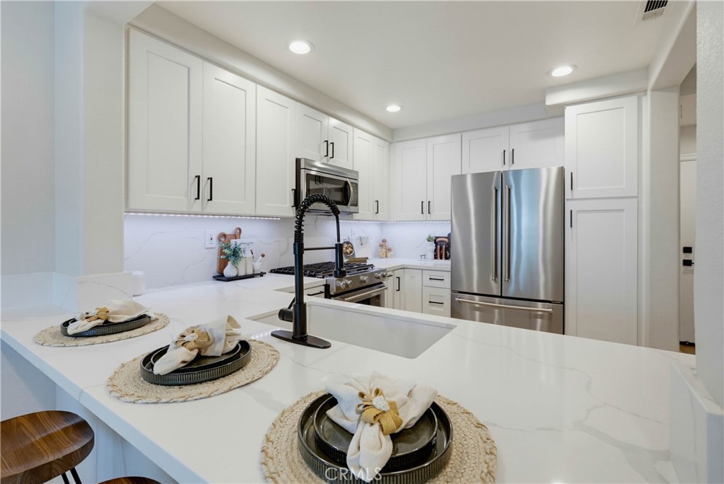 3 Three Vines Court Ladera Ranch, CA 92694 - Photo 17 of 50 Gallery Image 17