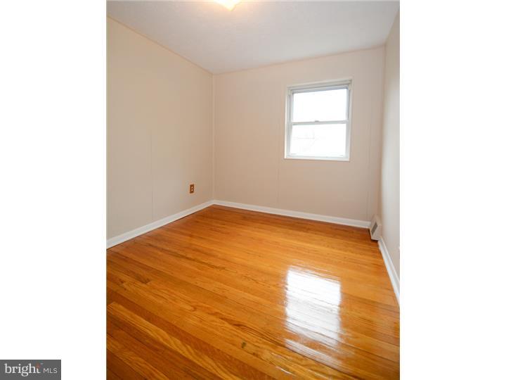 12482 Sweet Briar Road Philadelphia, PA 19154 - Photo 15 of 19 Gallery Image 15