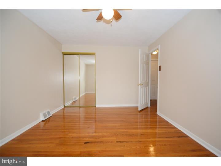 12482 Sweet Briar Road Philadelphia, PA 19154 - Photo 16 of 19 Gallery Image 16