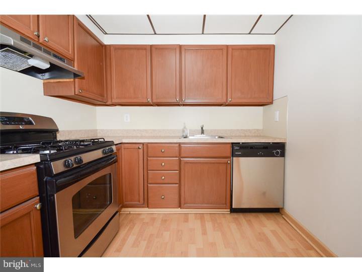 12482 Sweet Briar Road Philadelphia, PA 19154 - Photo 6 of 19 Gallery Image 6