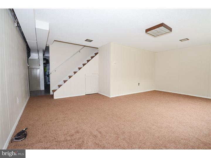 12482 Sweet Briar Road Philadelphia, PA 19154 - Photo 10 of 19 Gallery Image 10