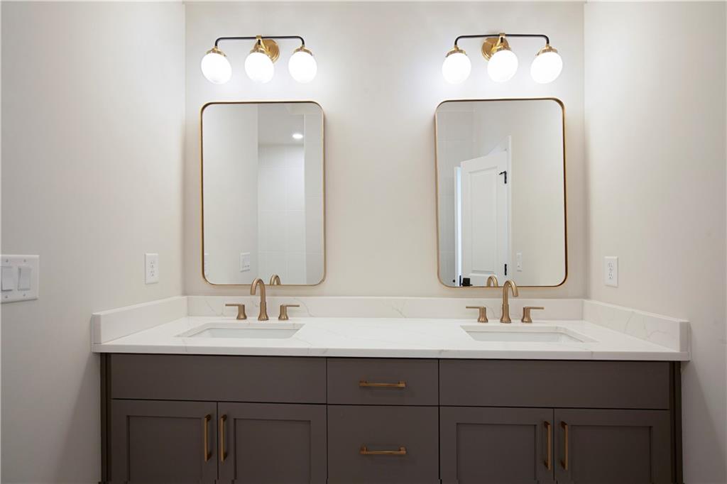 260 Briscoe Way Alpharetta, GA 30009 - Photo 56 of 72 Gallery Image 56