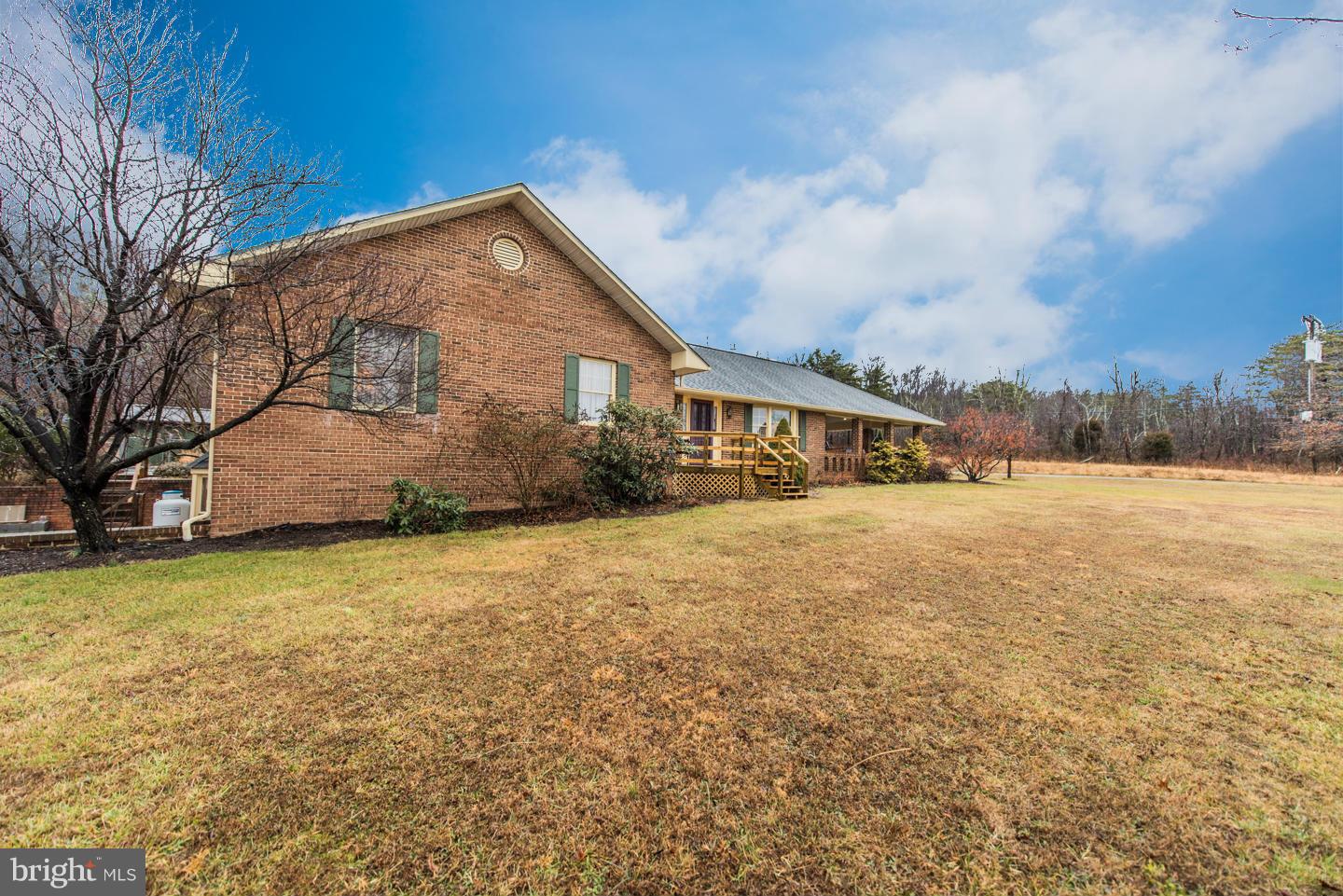 6024 Cold Run Valley Road Berkeley Springs, WV 25411 - Photo 3 of 30 Exterior (Front)