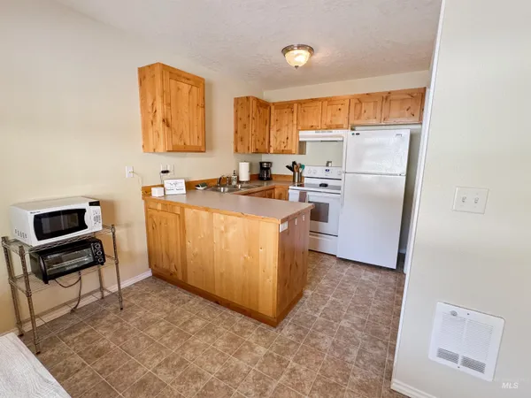 $168,977 | 300 South Main Street, Unit 10, Riggins, ID 83549