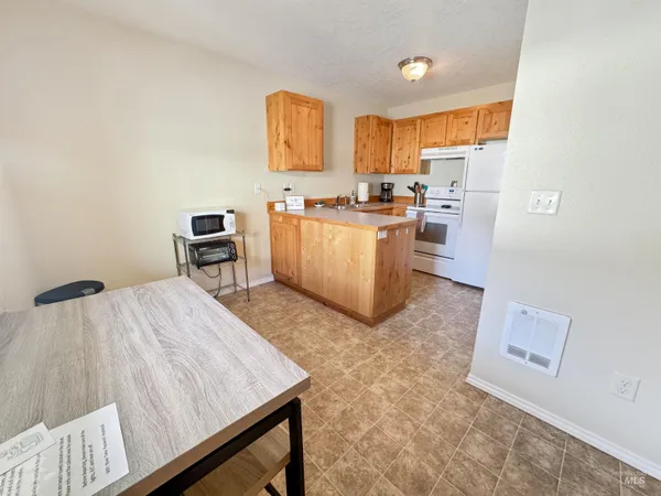 $168,977 | 300 South Main Street, Unit 10, Riggins, ID 83549