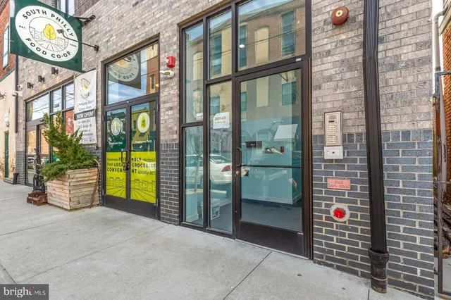 a car parked in front of a building