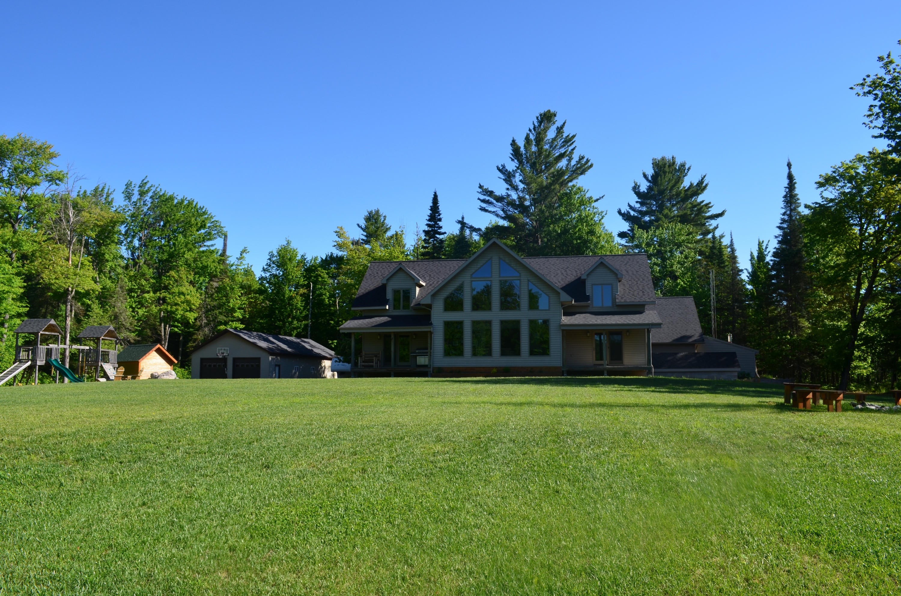 711 West 20 Mile Road Dafter, MI 49724 - Photo 3 of 62 Gallery Image 3