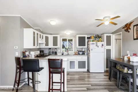 $255,000 | 1406 Ashbrooks Way, Tieton, WA 98947