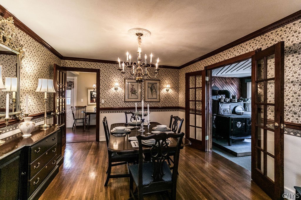 508 Dewitt Street Syracuse, NY 13203 - Photo 15 of 40 Formal Dining room