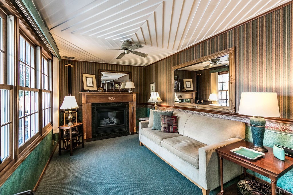 508 Dewitt Street Syracuse, NY 13203 - Photo 17 of 40 Family room overlooking the private back yard and