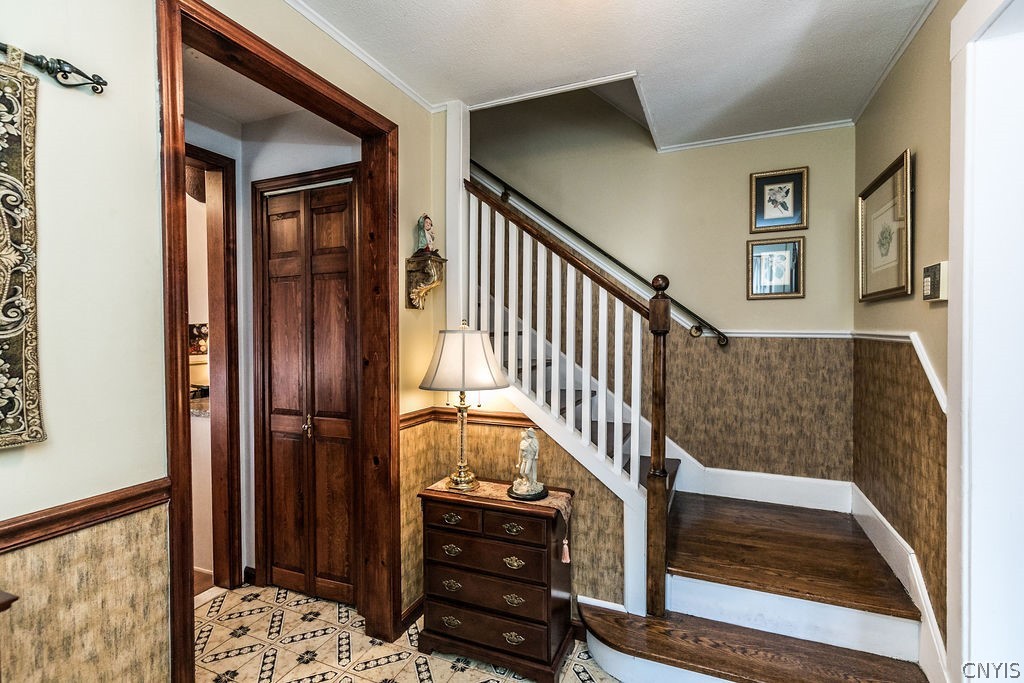 508 Dewitt Street Syracuse, NY 13203 - Photo 6 of 40