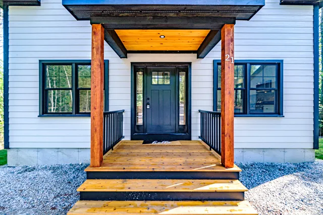 $899,000 | 21 Cobblestone Farm Road, Bethel, ME 04217