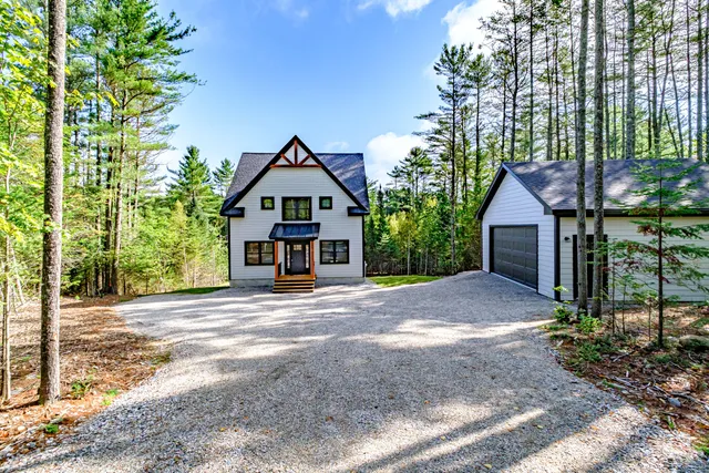 $899,000 | 21 Cobblestone Farm Road, Bethel, ME 04217