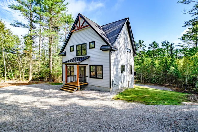 $899,000 | 21 Cobblestone Farm Road, Bethel, ME 04217