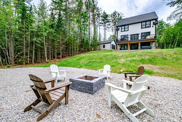 $899,000 | 21 Cobblestone Farm Road, Bethel, ME 04217