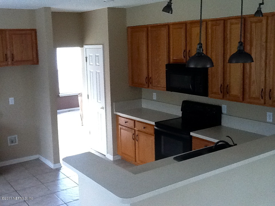 1743 Margarets Walk Road Fleming Island, FL 32003 - Photo 11 of 40 Kitchen
