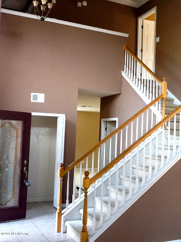 1743 Margarets Walk Road Fleming Island, FL 32003 - Photo 17 of 40 Stairwell
