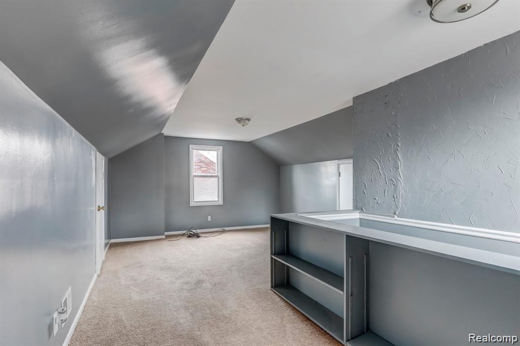 19143 Rolandale Street Grosse Pointe, MI 48236 - Photo 18 of 25 19143 Rolandale St, Grosse Pointe, MI 48236-18.jpg-SMALL