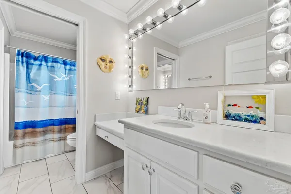 $997,500 | 5696 Abbington Lane, Milton, FL 32583