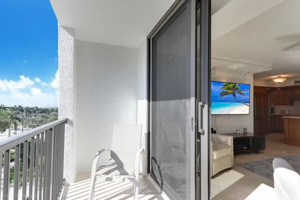 $3,500 | 651 Okeechobee Boulevard, Unit 509, West Palm Beach, FL 33401