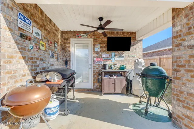 $305,000 | 18533 Water Oak Way, Biloxi, MS 39532