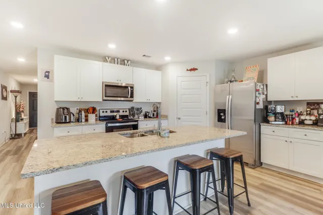 $305,000 | 18533 Water Oak Way, Biloxi, MS 39532