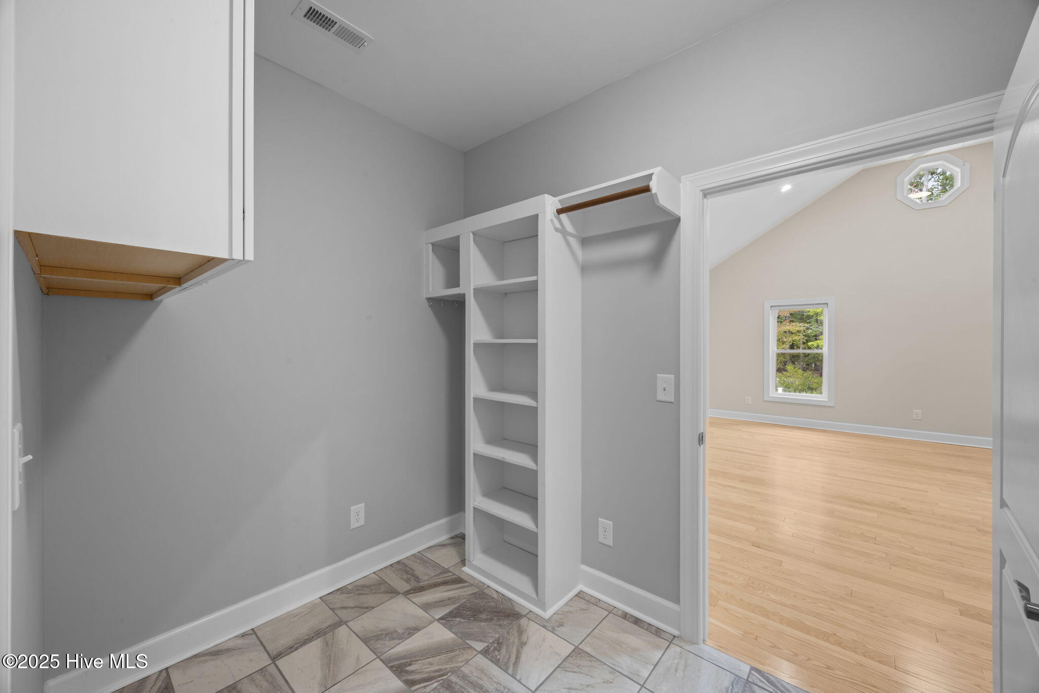 402 Whittaker Point Road Oriental, NC 28571 - Photo 16 of 61 Laundry Room