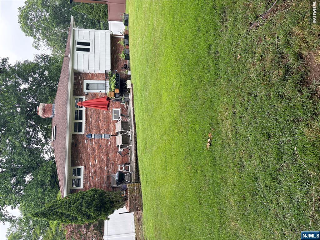 35 Knickerbocker Road Closter, NJ 07624 - Photo 10 of 11