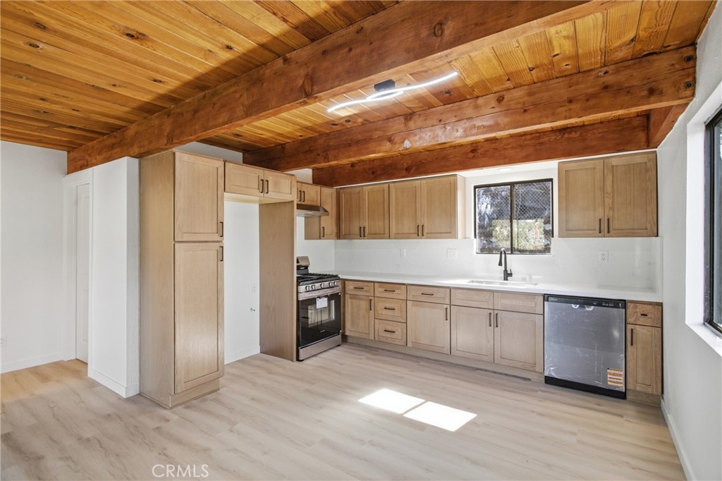 2386 Independence Lane Running Springs, CA 92382 - Photo 2 of 47