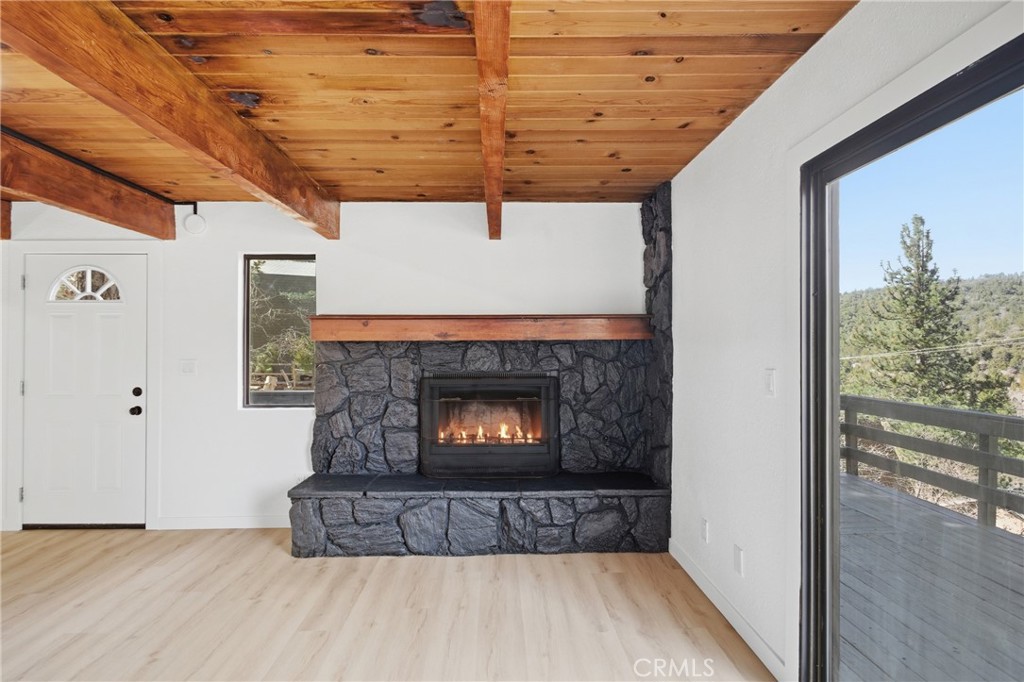 2386 Independence Lane Running Springs, CA 92382 - Photo 10 of 47