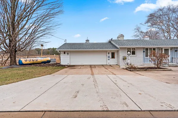 $294,900 | E6356 County Road North, Manawa, WI 54949